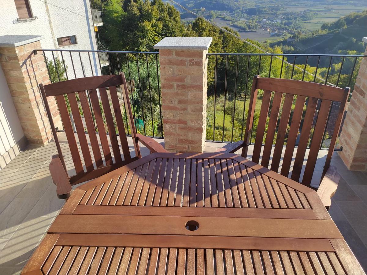 Casa Mantel Holiday Home Panoramic View In Langhe โนเวลโล ภายนอก รูปภาพ