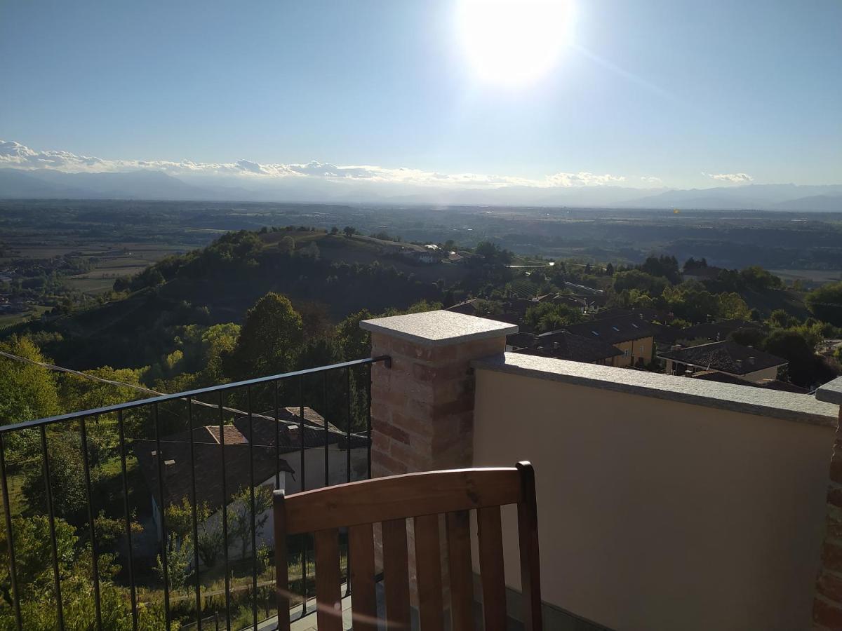 Casa Mantel Holiday Home Panoramic View In Langhe โนเวลโล ภายนอก รูปภาพ
