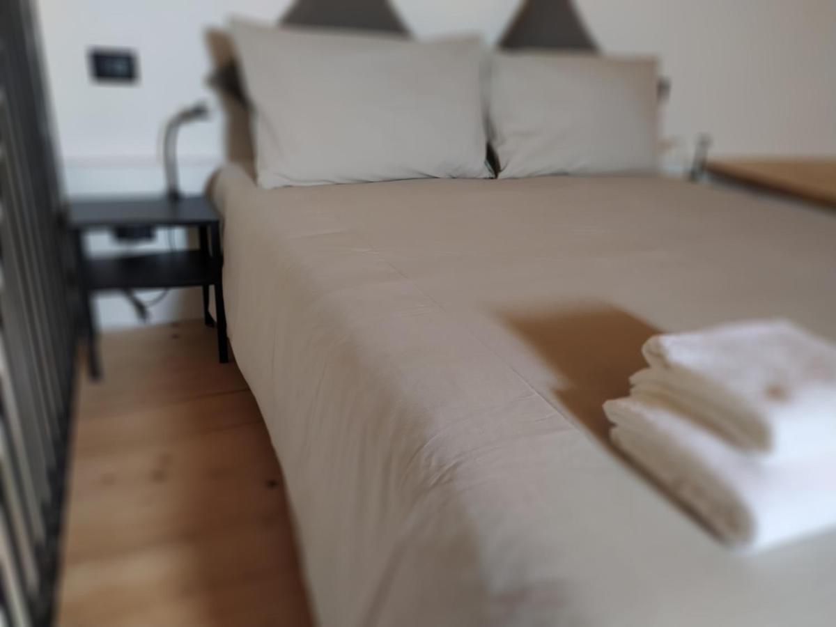 Casa Mantel Holiday Home Panoramic View In Langhe โนเวลโล ภายนอก รูปภาพ