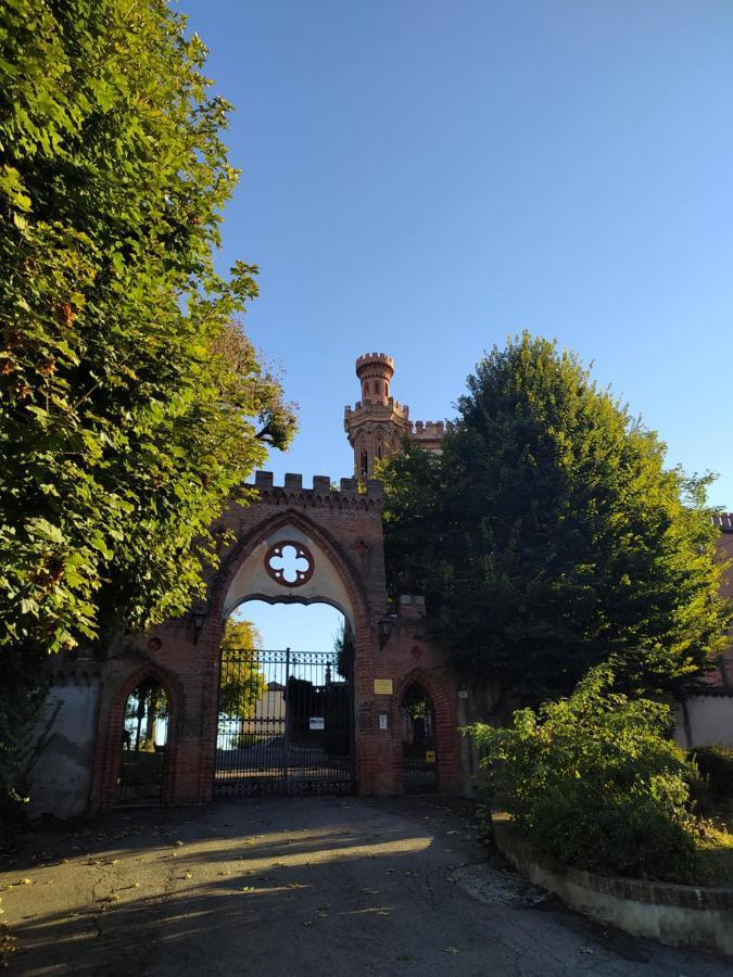 Casa Mantel Holiday Home Panoramic View In Langhe โนเวลโล ภายนอก รูปภาพ