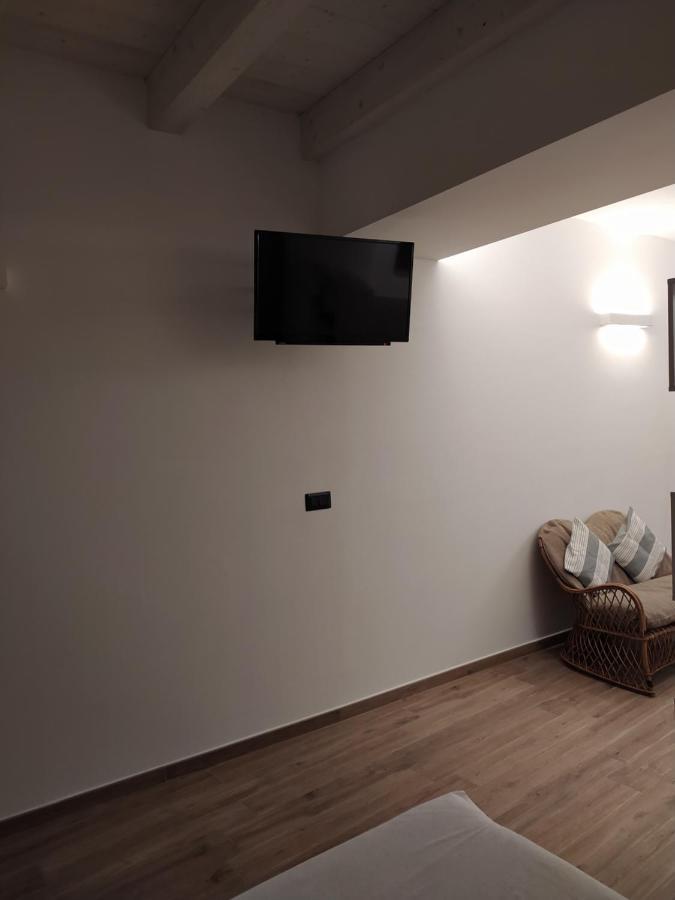 Casa Mantel Holiday Home Panoramic View In Langhe โนเวลโล ภายนอก รูปภาพ