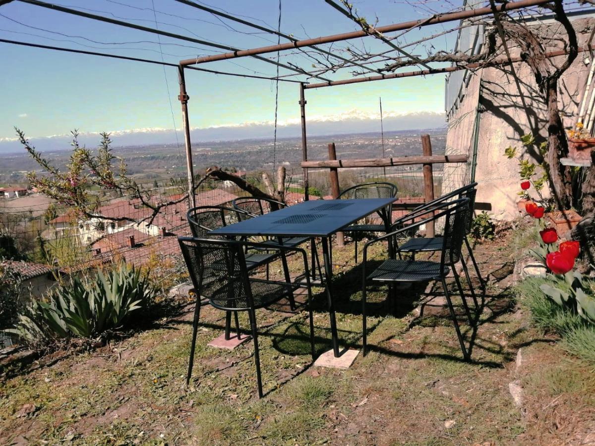Casa Mantel Holiday Home Panoramic View In Langhe โนเวลโล ภายนอก รูปภาพ