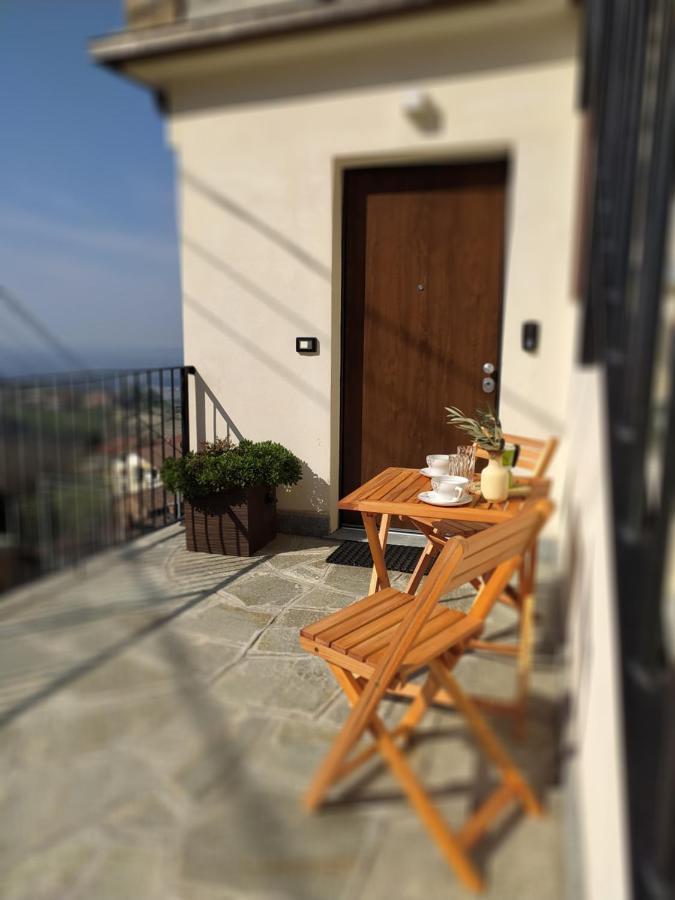 Casa Mantel Holiday Home Panoramic View In Langhe โนเวลโล ภายนอก รูปภาพ